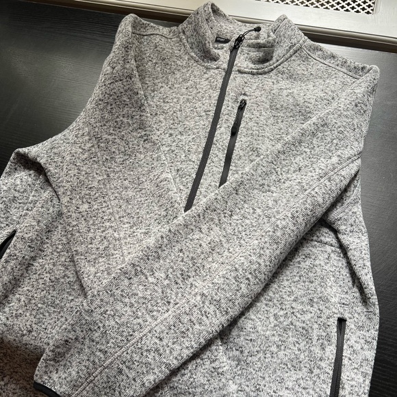 H&M Sport Zip Up Microfleece Sweater Black and White size L - Picture 5 of 9